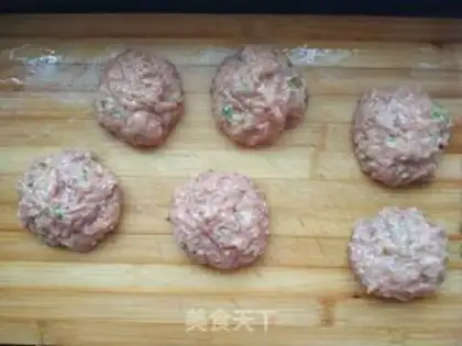 Make The eggplant lion head step 4