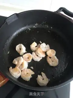 Make Pineapple cucumber shrimp step 4
