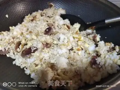 Make Egg sausage fried rice step 3