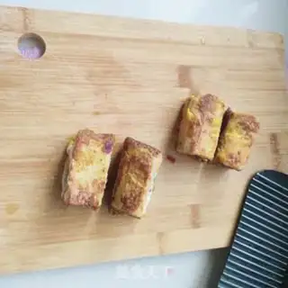 Make Egg-fried bread step 10