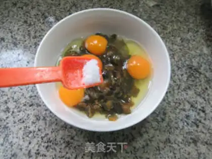 Make Scrambled eggs step 3