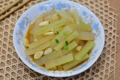 Make A fragrance of garlic and melon step 6