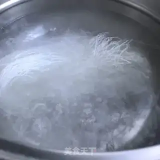 Make A spinach mix fan step 2