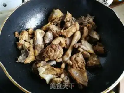 Make Worm-herbs and mushrooms step 4
