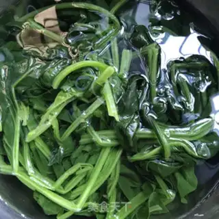 Make A spinach mix fan step 5