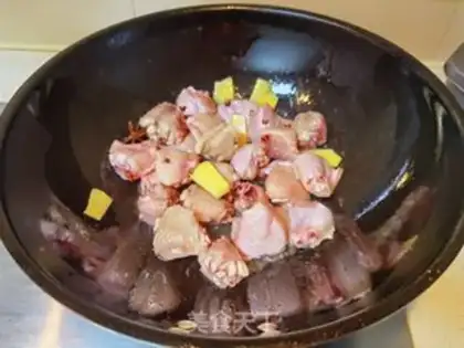 Make Little chicken wings, red mushrooms step 4