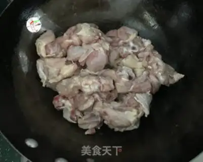 Make Curry chicken and potatoes step 5