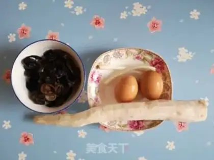 Make Black-mucked eggs step 0