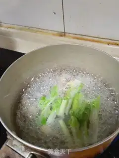 Make A duck-blooded cabbage fan step 1