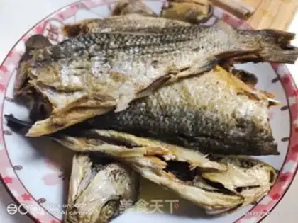 Make Dried fish with beans step 0