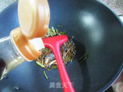 Make Onion noodles step 2