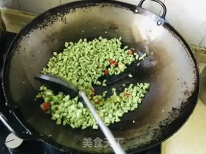 Make Soybeans with fried eggs step 7