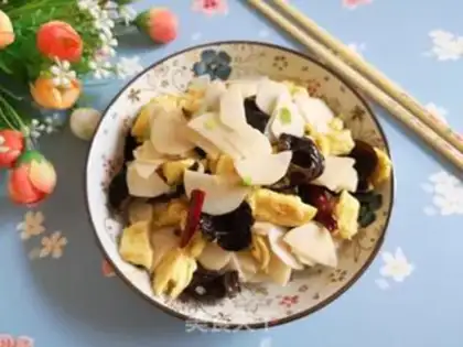 Make Black-mucked eggs step 9