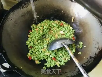 Make Soybeans with fried eggs step 10