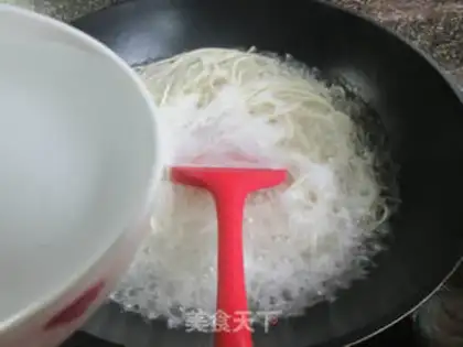Make Onion noodles step 8