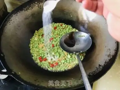 Make Soybeans with fried eggs step 11
