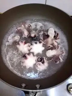Make Fried Octopus step 1