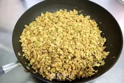 Make The fragrance of nutritious pork drys the whole wheat bun step 13