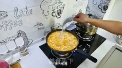 Make Tomato eggs, cat ears step 17