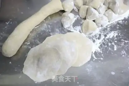 Make The fragrance of nutritious pork drys the whole wheat bun step 15