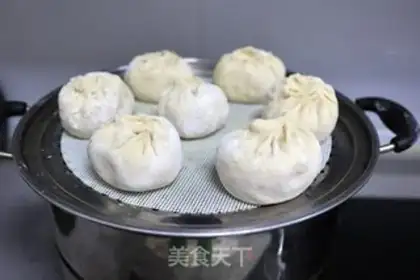 Make The fragrance of nutritious pork drys the whole wheat bun step 18