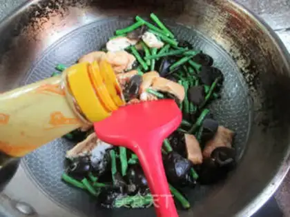 Make Blackwood oil and tofu step 5