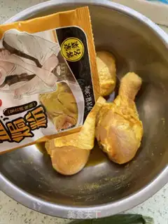 Make Salt chicken leg step 0