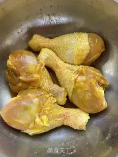 Make Salt chicken leg step 1
