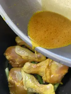 Make Salt chicken leg step 4
