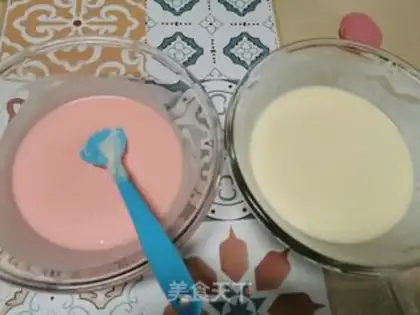 Make Strawberry yogurt mousse step 3
