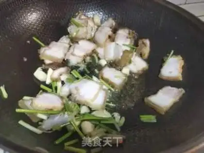 Make Five flowers for eggplant step 1