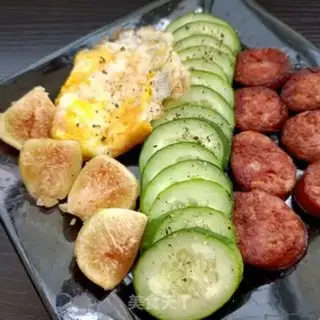 Make Cucumber sausage salad step 12