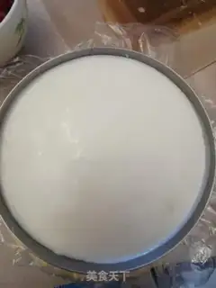 Make Strawberry yogurt mousse step 9