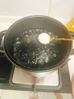 Make Black pepper steak pasta step 1