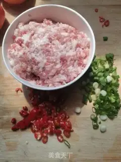 Make Chili fried meat step 1