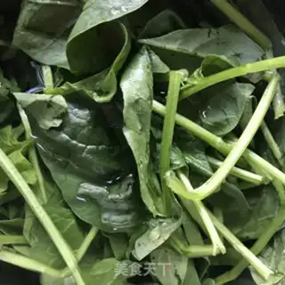 Make Garlic spinach noodles step 0