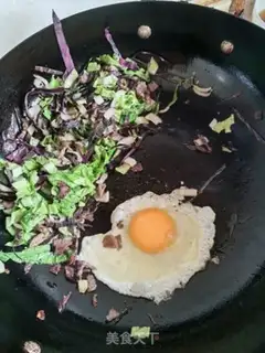 Make Vegetable egg fried rice step 1