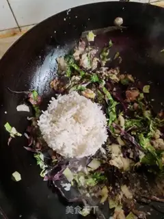 Make Vegetable egg fried rice step 2