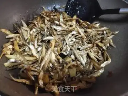 Make Squeeze and make some dried fish step 2