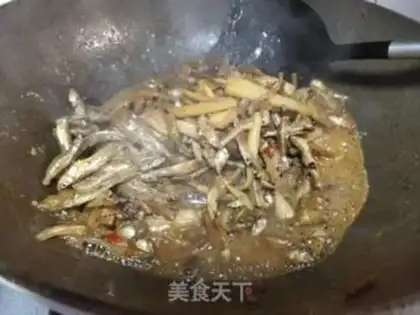 Make Squeeze and make some dried fish step 4