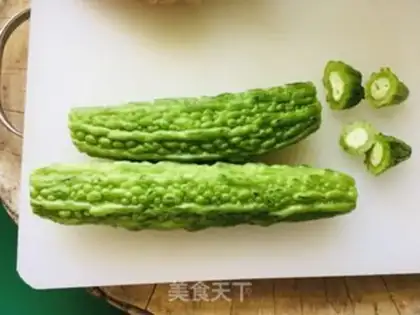 Make A cold, bitter melon step 0