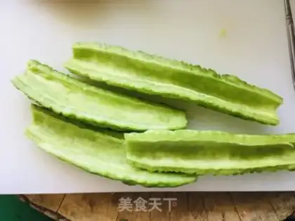 Make A cold, bitter melon step 1