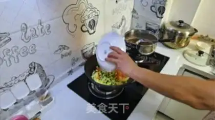 Make Invincible egg fried rice step 10