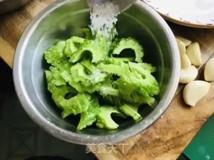 Make A cold, bitter melon step 3