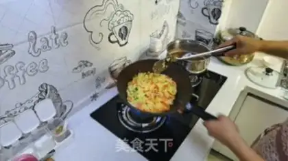 Make Invincible egg fried rice step 12