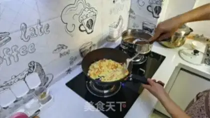 Make Invincible egg fried rice step 14