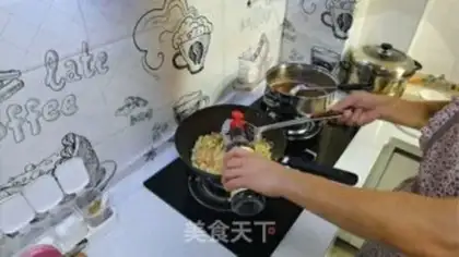 Make Invincible egg fried rice step 15