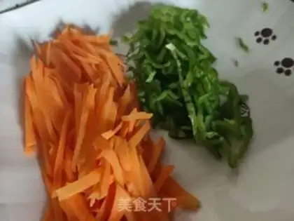 Make The bean sprouts step 0