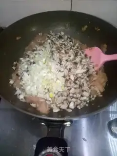 Make Chicken mushroom pie step 5