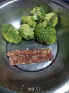 Make Sausage and broccoli step 0